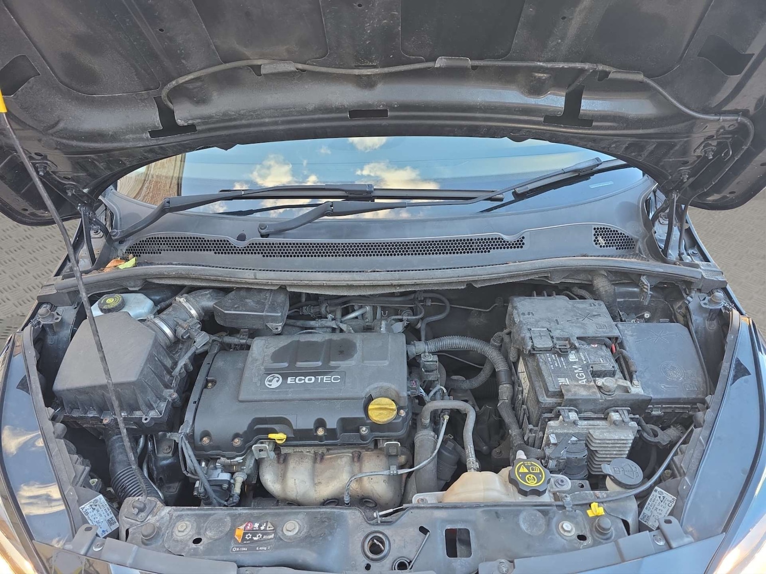 Used Vauxhall Corsa 2016 for sale - 76251646: Photo 3