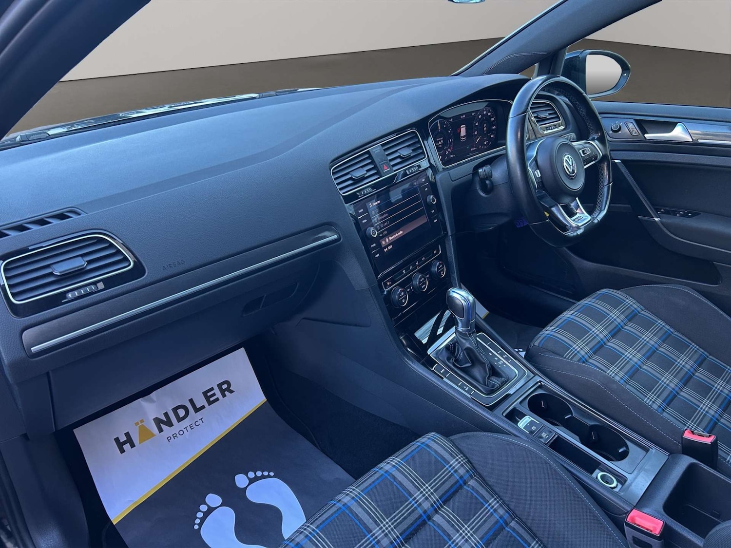 Used Volkswagen Golf 2017 for sale - 77437512: Photo 17