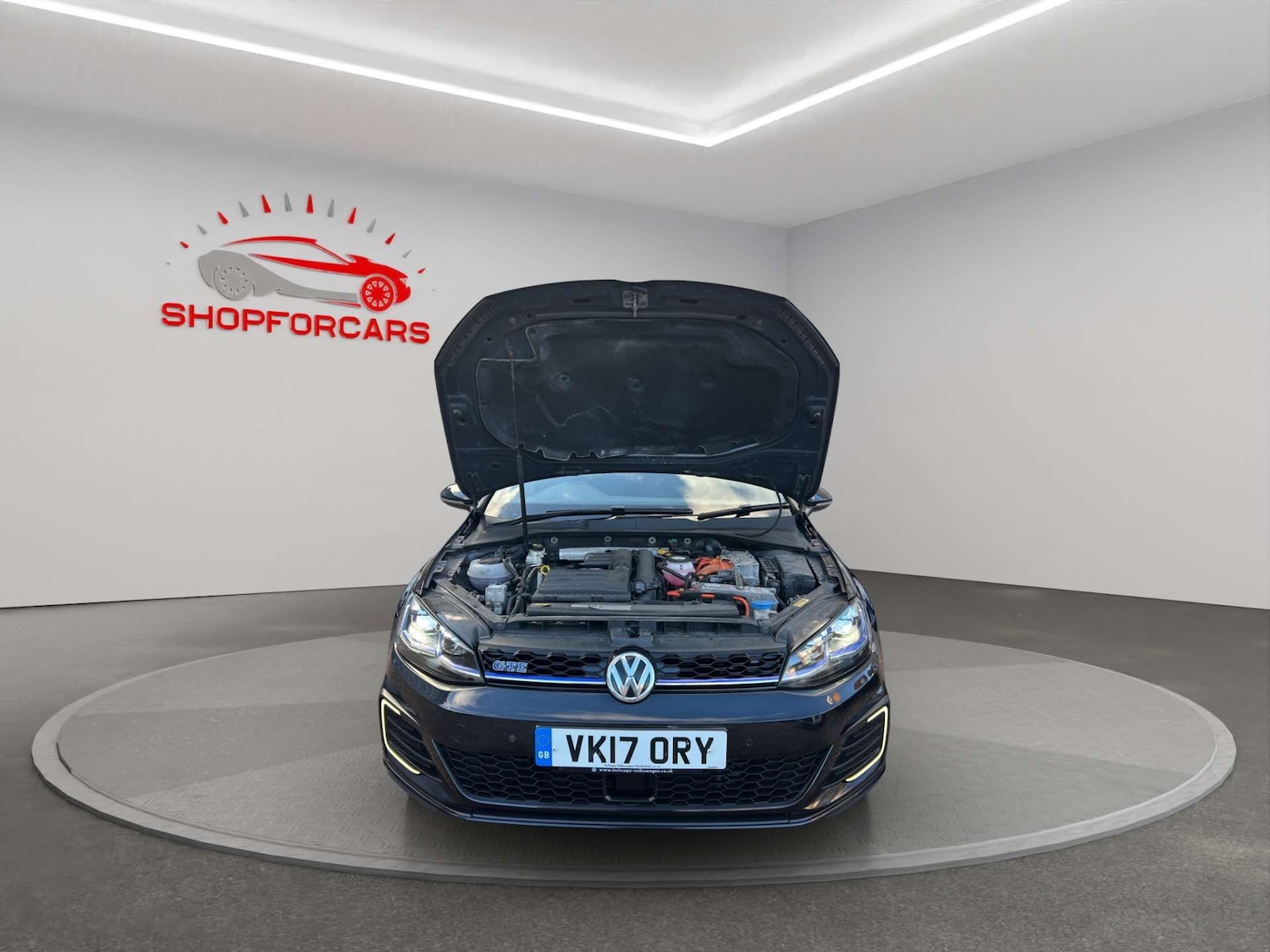 Used Volkswagen Golf 2017 for sale - 77437512: Photo 2