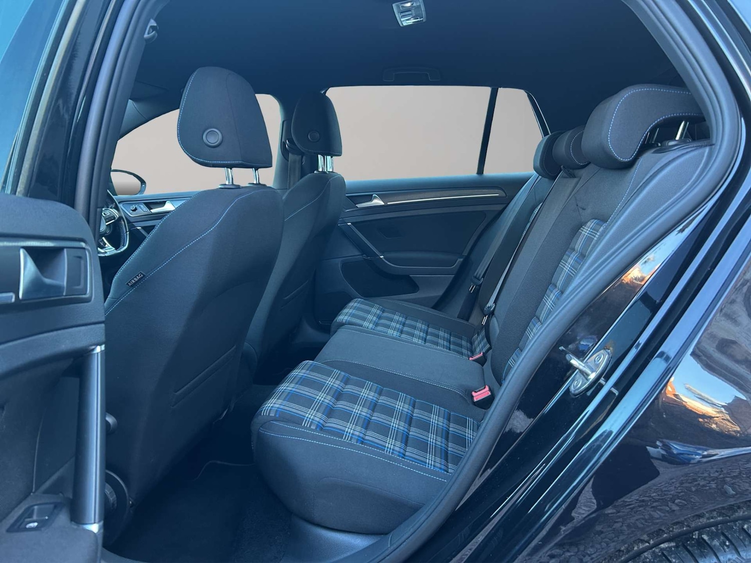 Used Volkswagen Golf 2017 for sale - 77437512: Photo 20