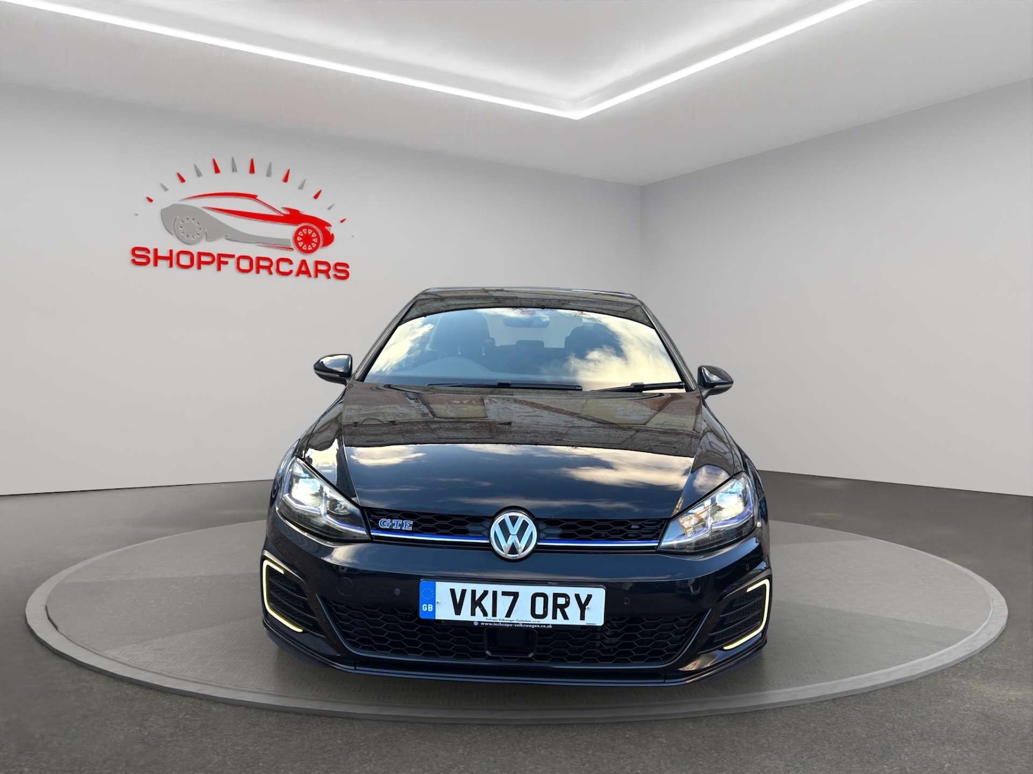 Used Volkswagen Golf 2017 for sale - 77437512: Photo 3