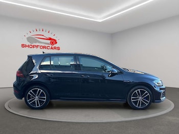 Used Volkswagen Golf 2017 for sale - 77437512: Photo