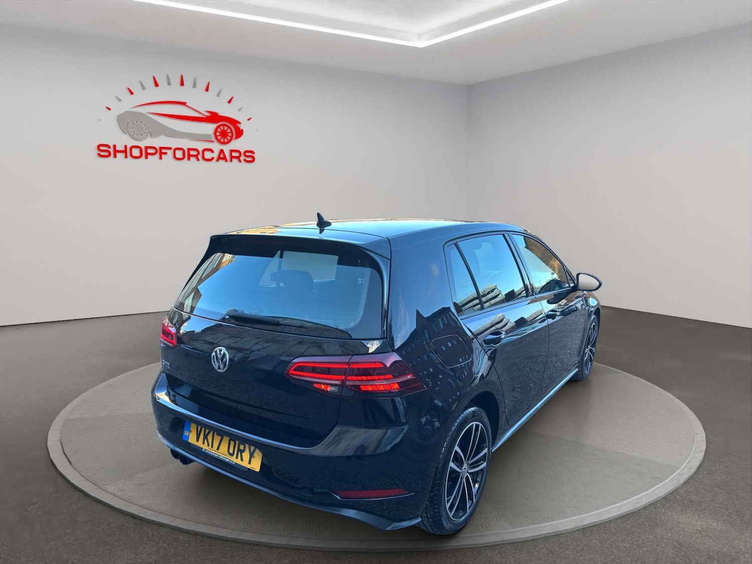 Used Volkswagen Golf 2017 for sale - 77437512: Photo 5