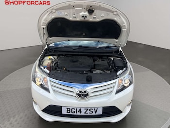 Used Toyota Avensis 2014 for sale - 76038482: Photo