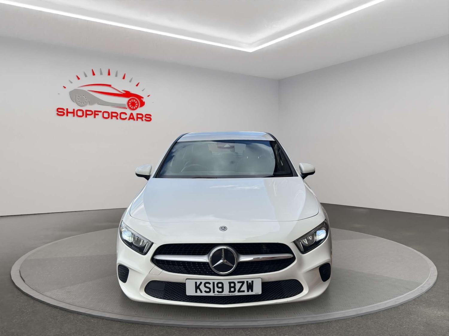 Used Mercedes-Benz A-Class 2019 for sale - 76352622: Photo 2