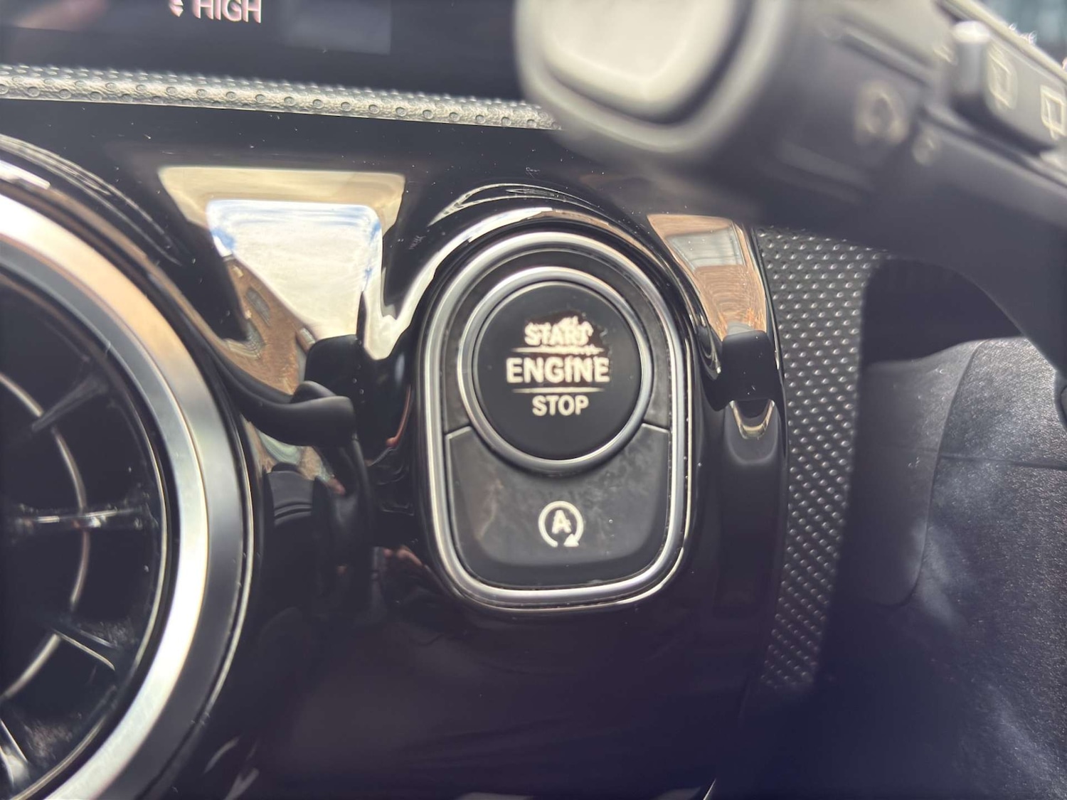 Used Mercedes-Benz A-Class 2019 for sale - 76352622: Photo 40