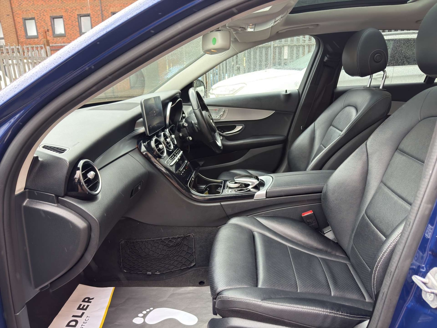 Used Mercedes-Benz C Class 2016 for sale - 77594873: Photo 18