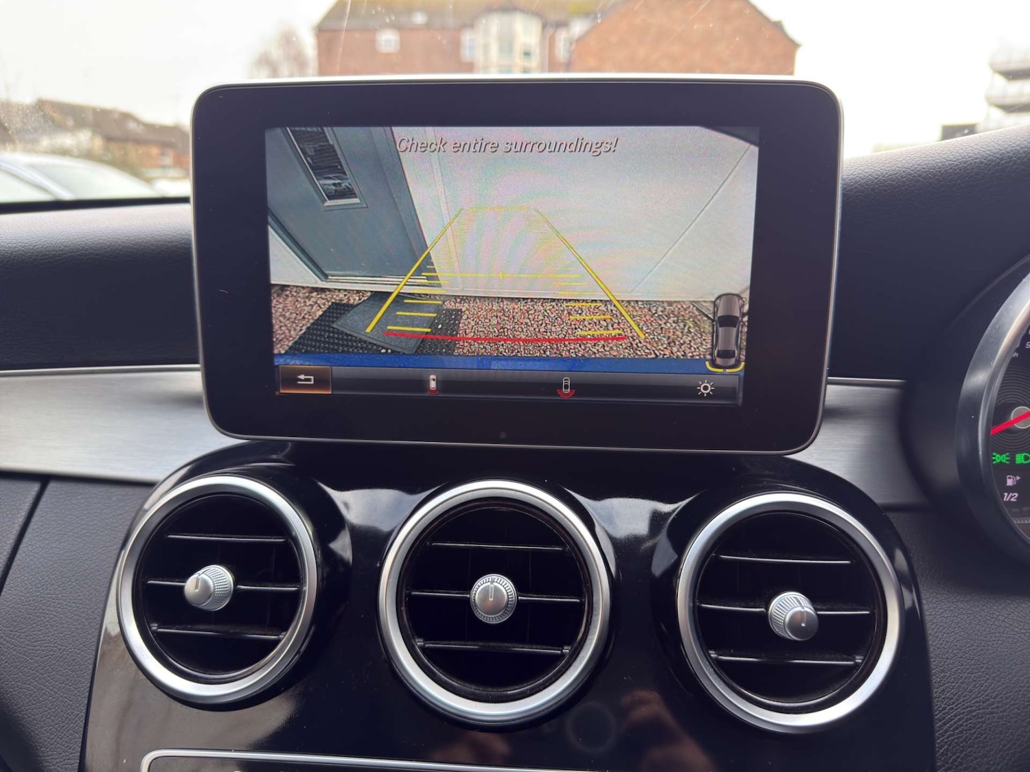 Used Mercedes-Benz C Class 2016 for sale - 77594873: Photo 31