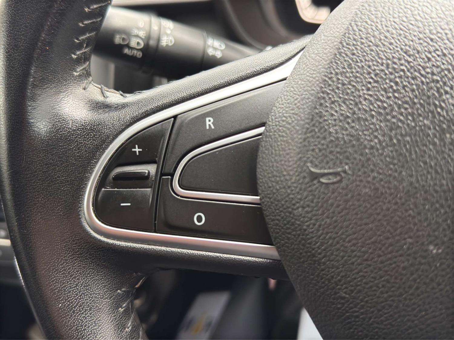 Used Renault Kadjar 2017 for sale - 76520337: Photo 32