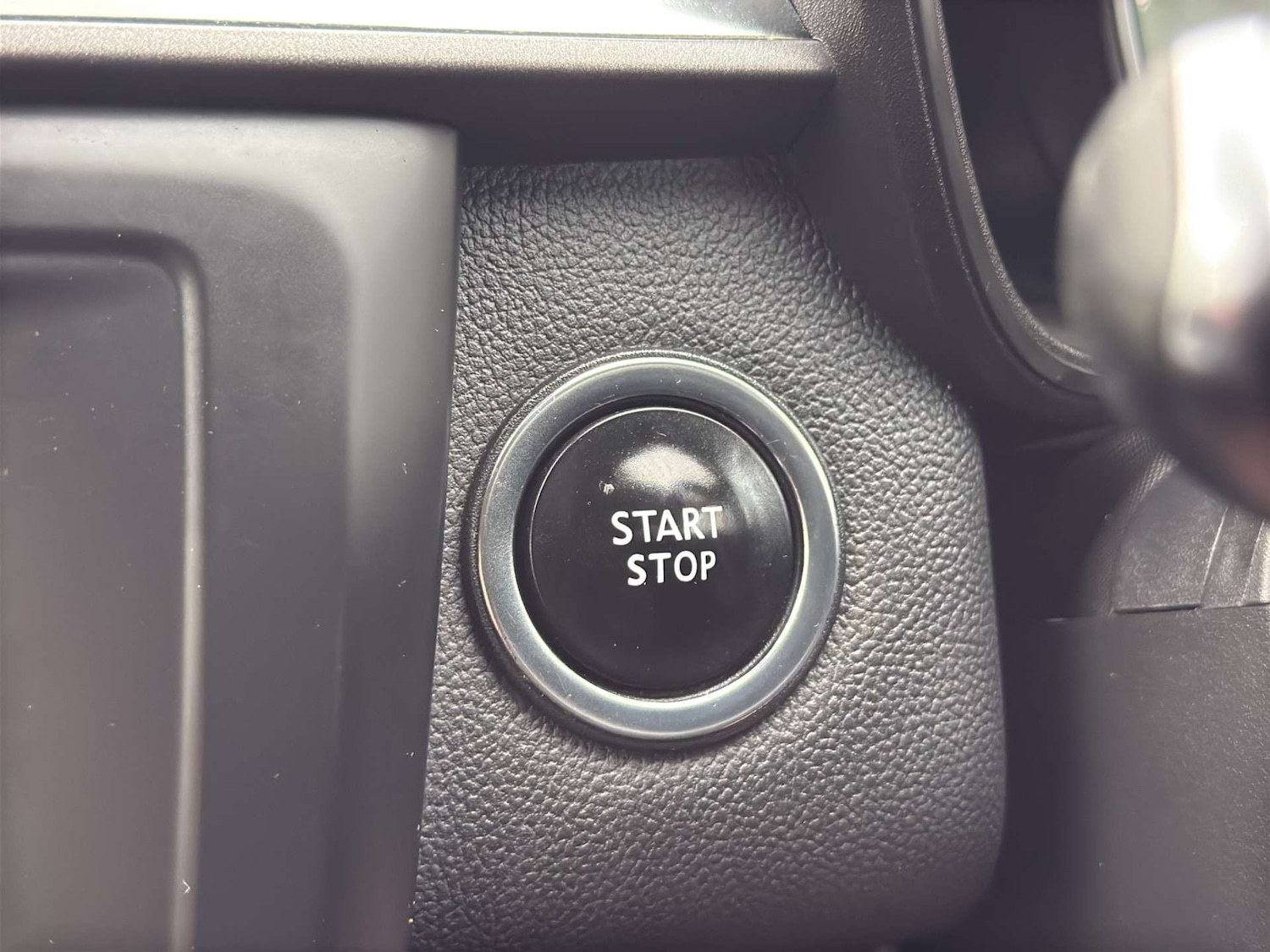 Used Renault Kadjar 2017 for sale - 76520337: Photo 34