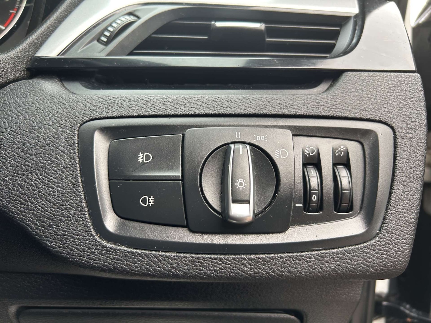 Used BMW X1 2017 for sale - 77523348: Photo 40