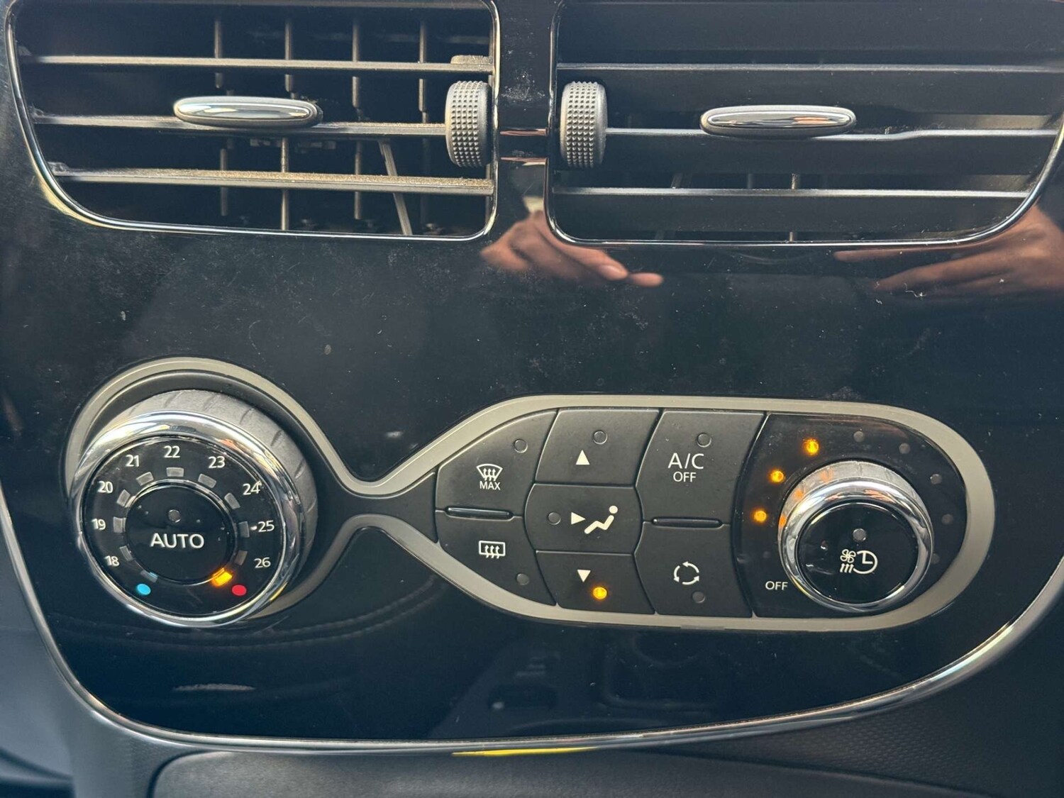 Used Renault Zoe 2019 for sale - 76706757: Photo 28