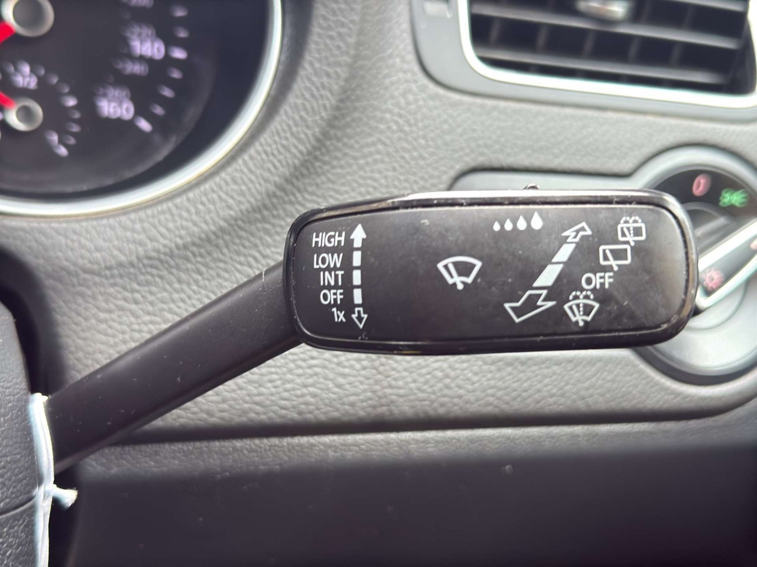 Used Volkswagen Polo 2016 for sale - 77241505: Photo 19