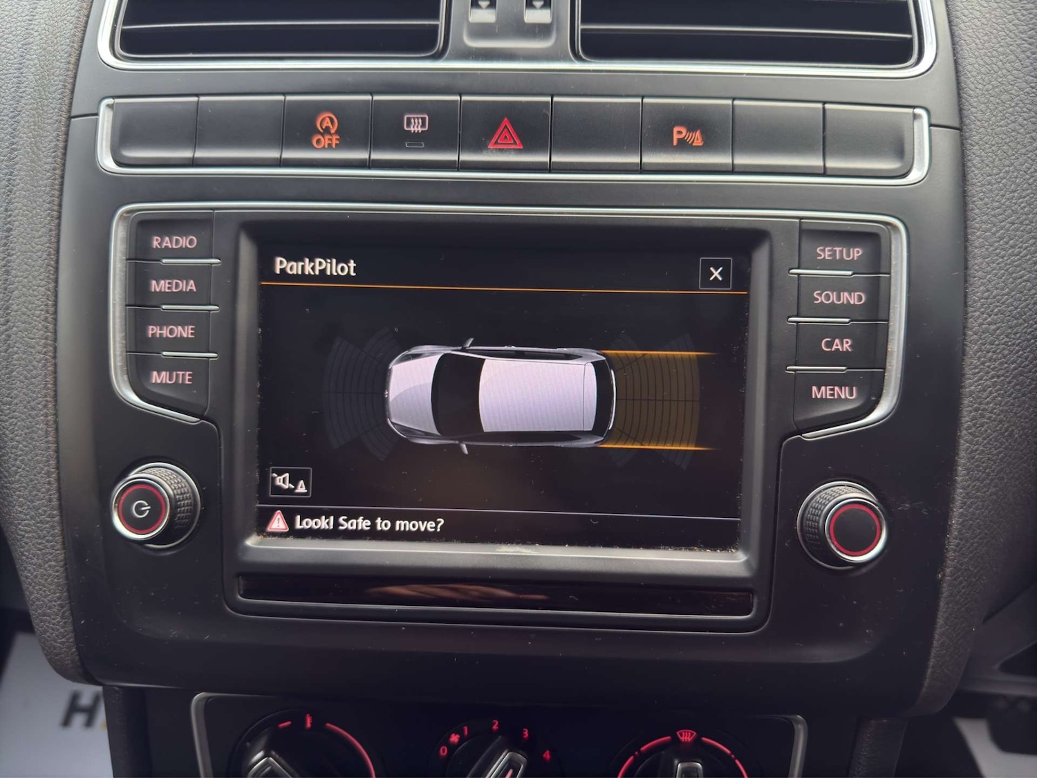 Used Volkswagen Polo 2016 for sale - 77241505: Photo 31