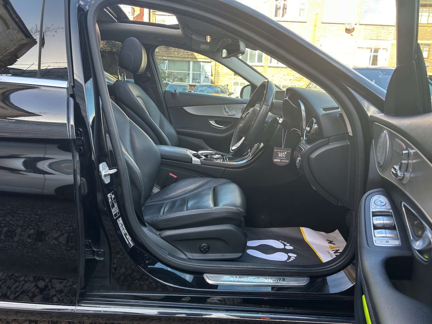 Used Mercedes-Benz C Class 2016 for sale - 77833259: Photo 12