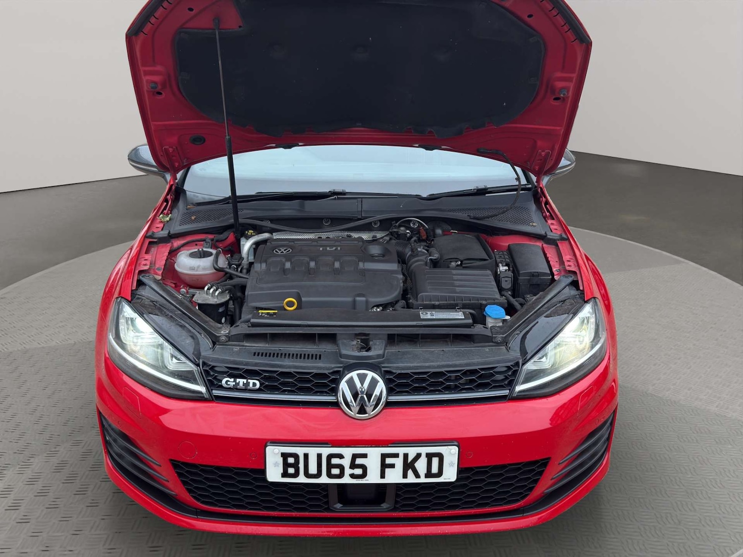 Used Volkswagen Golf 2015 for sale - 76219294: Photo 2