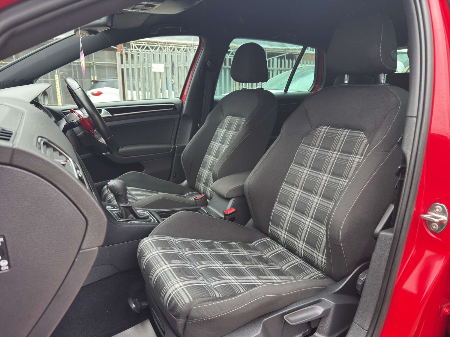 Used Volkswagen Golf 2015 for sale - 76219294: Photo 22