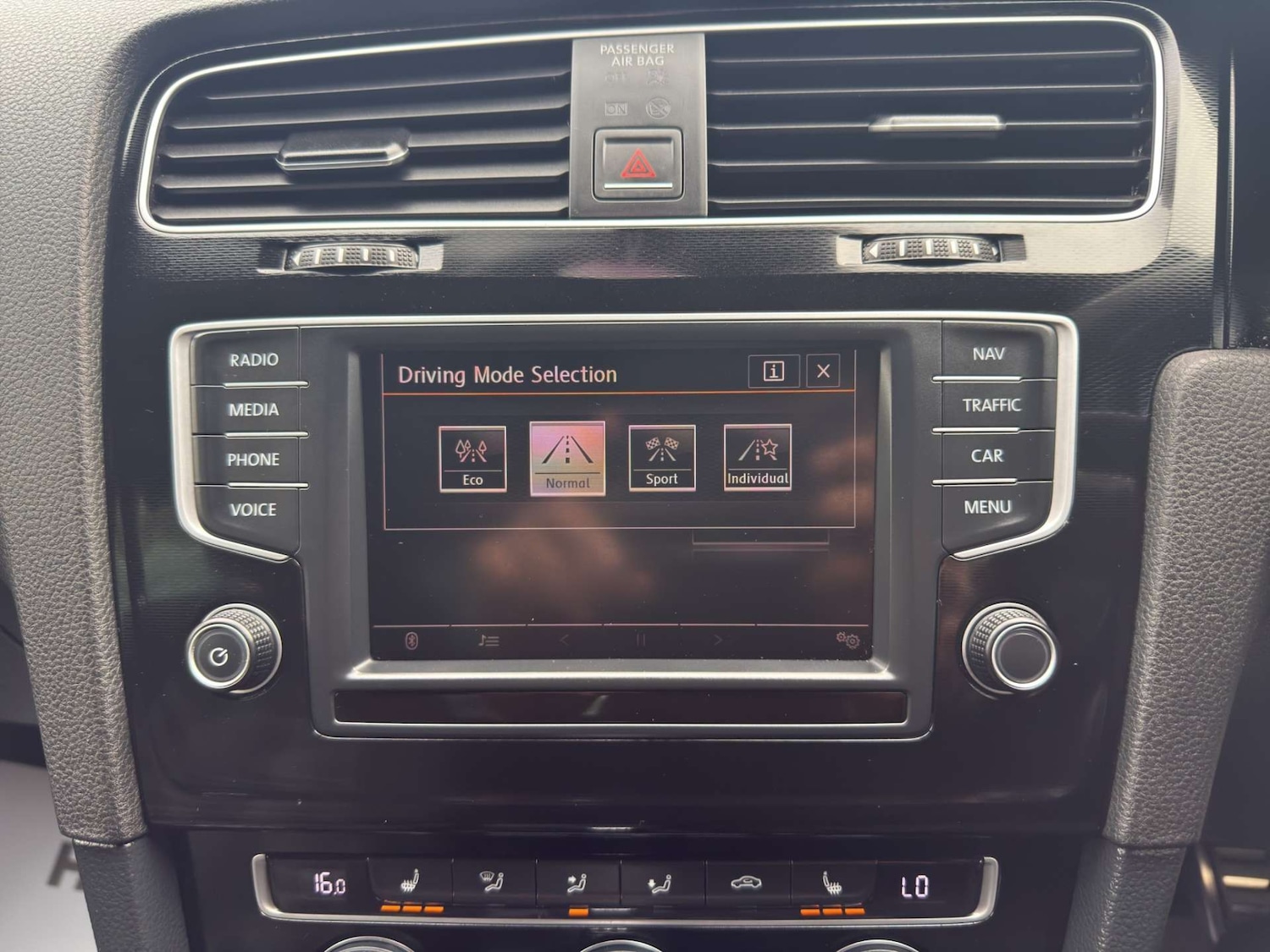 Used Volkswagen Golf 2015 for sale - 76219294: Photo 35