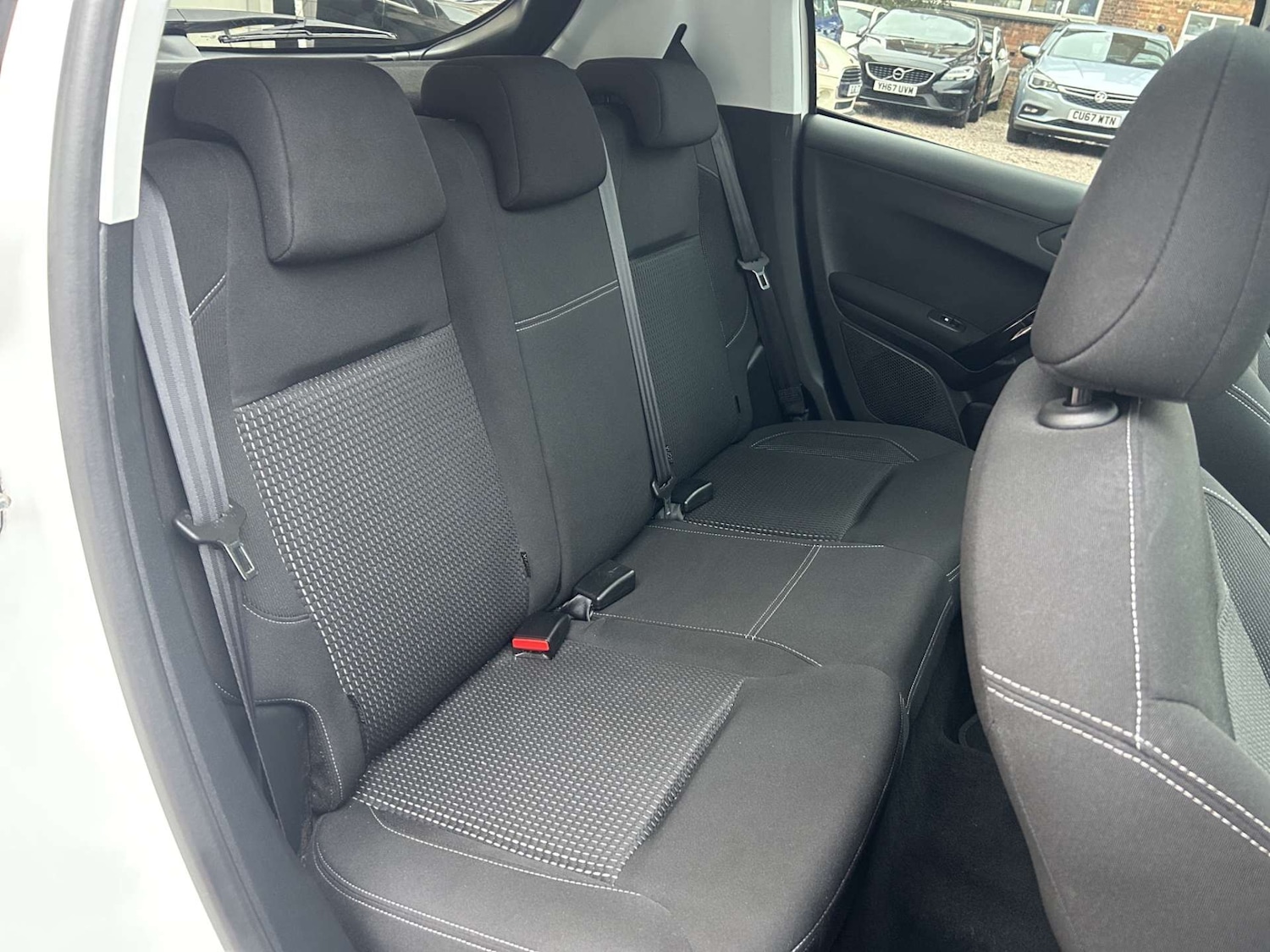 Used Peugeot 208 2019 for sale - 77047460: Photo 15