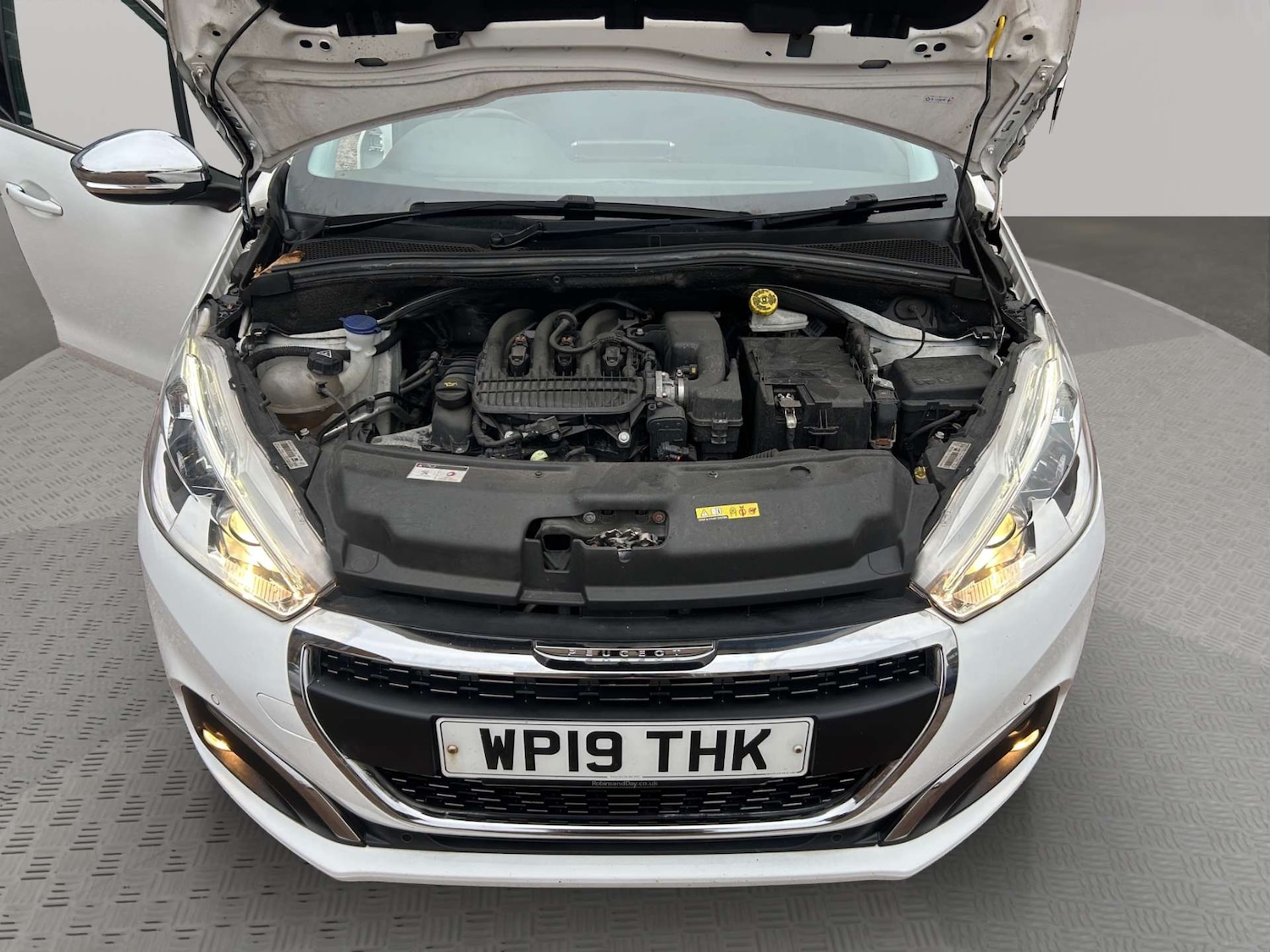Used Peugeot 208 2019 for sale - 77047460: Photo 2