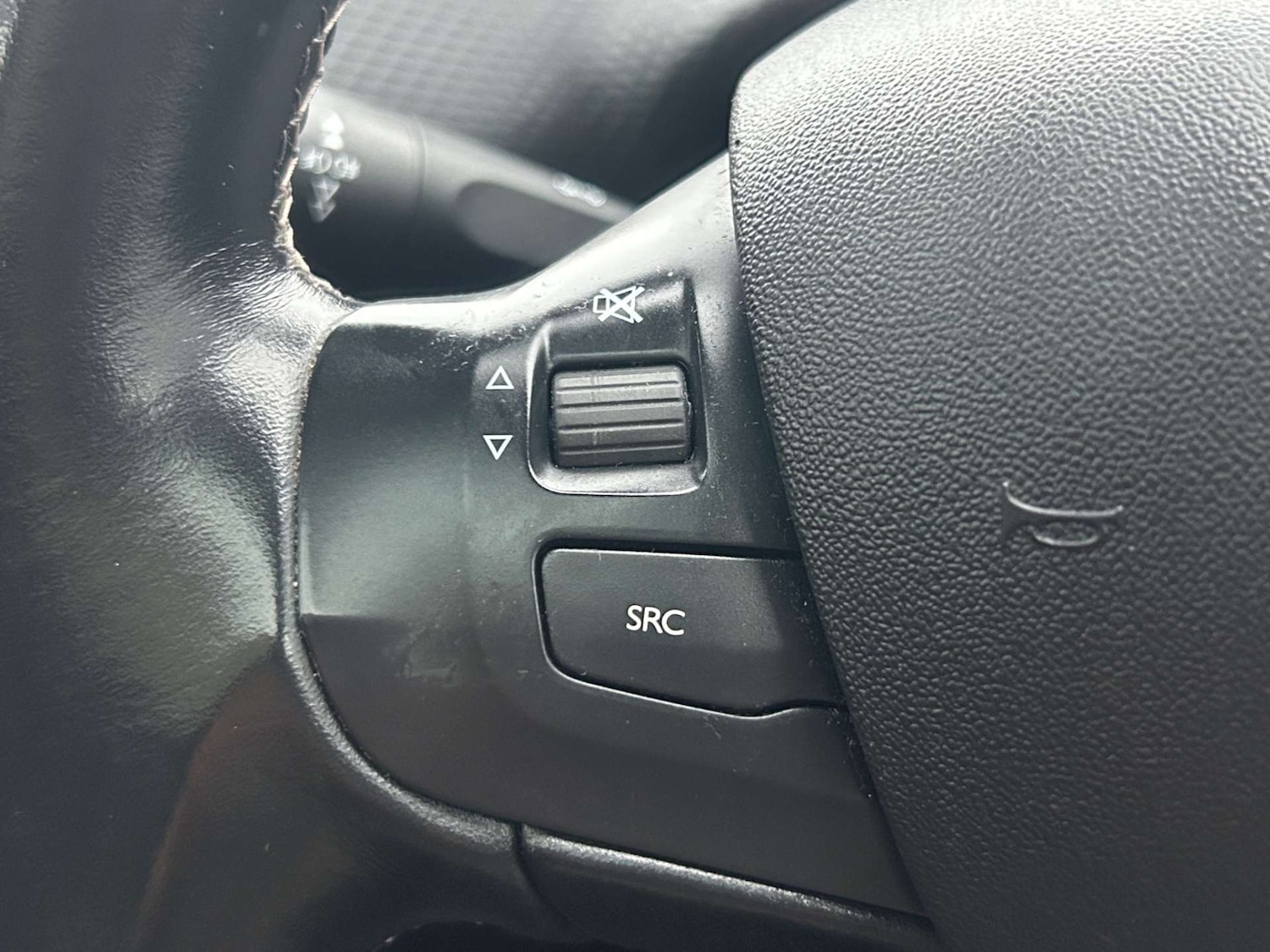 Used Peugeot 208 2019 for sale - 77047460: Photo 30