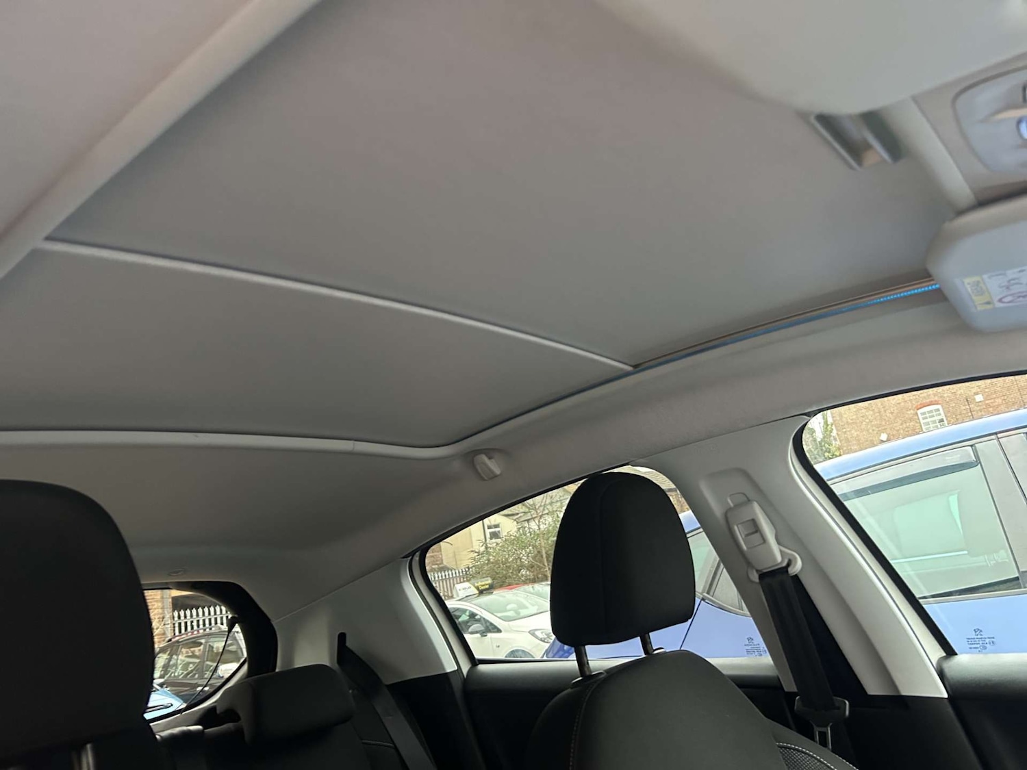 Used Peugeot 208 2019 for sale - 77047460: Photo 37