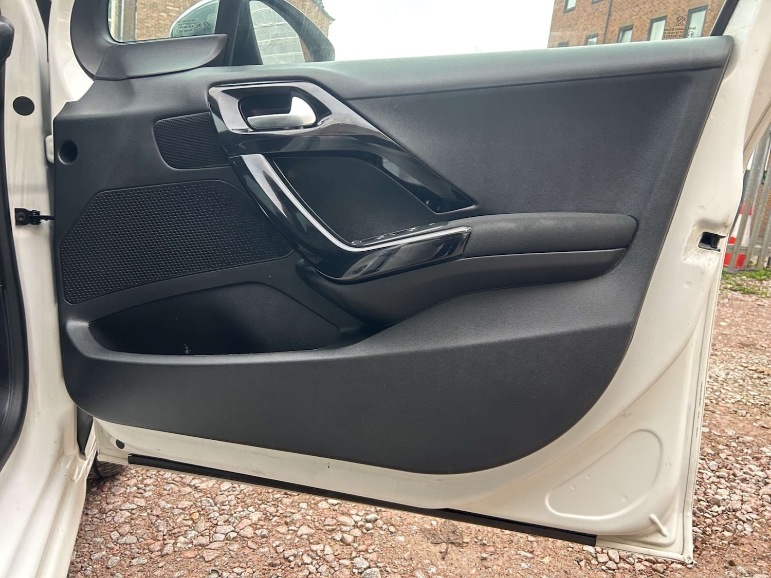 Used Peugeot 208 2019 for sale - 77047460: Photo 43