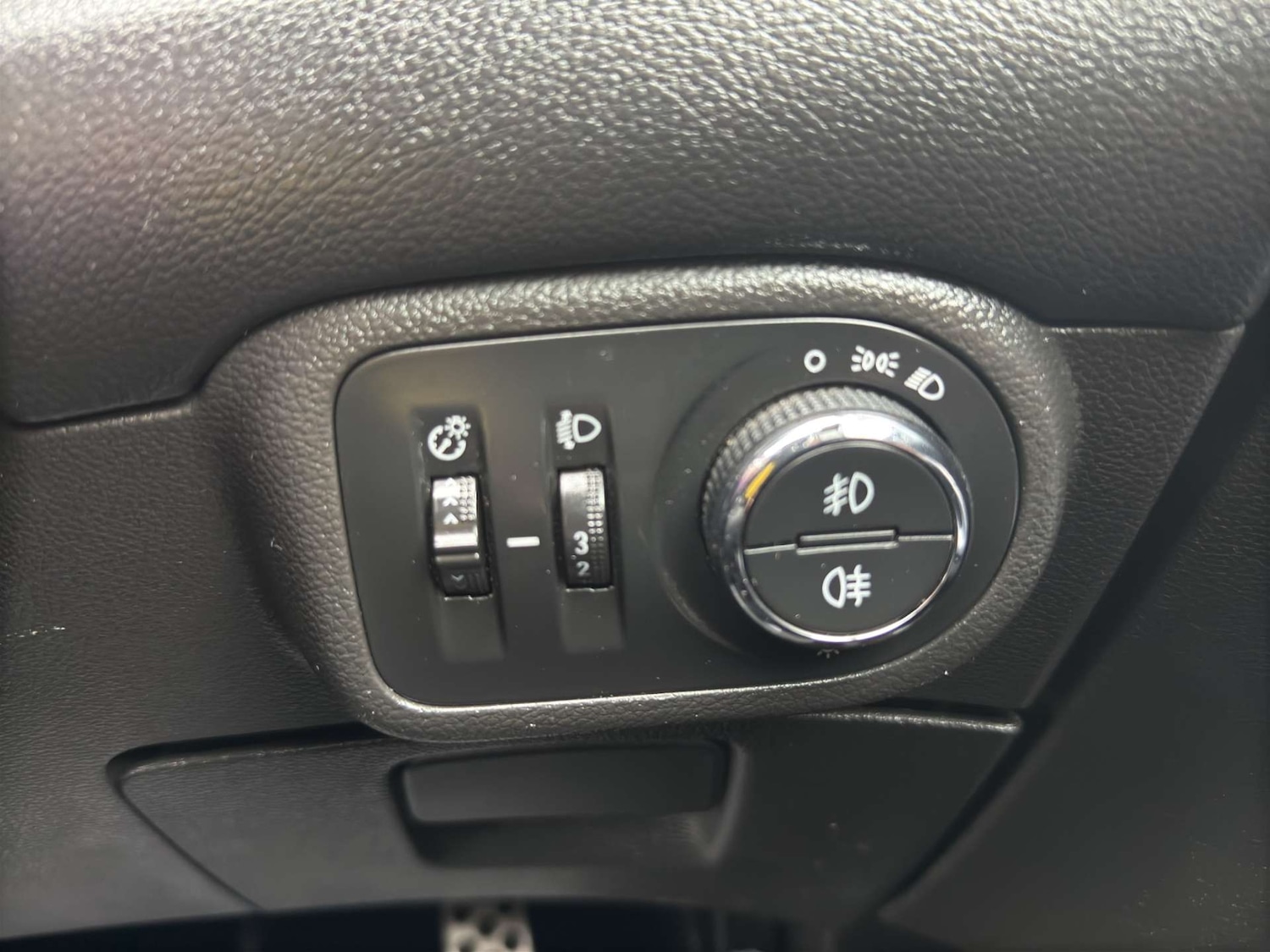 Used Vauxhall Zafira 2017 for sale - 76830152: Photo 40