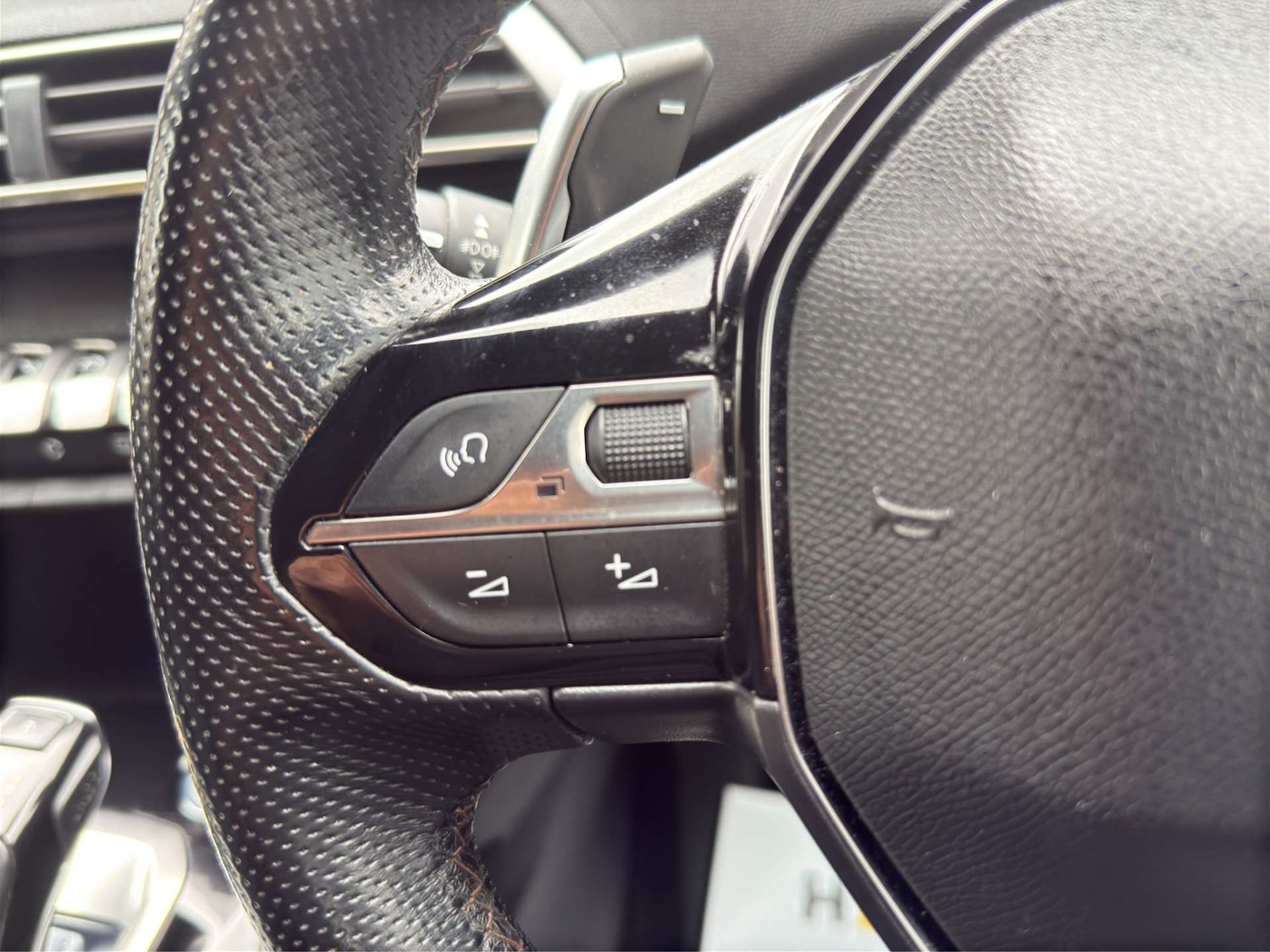 Used Peugeot 3008 2019 for sale - 76437887: Photo 32