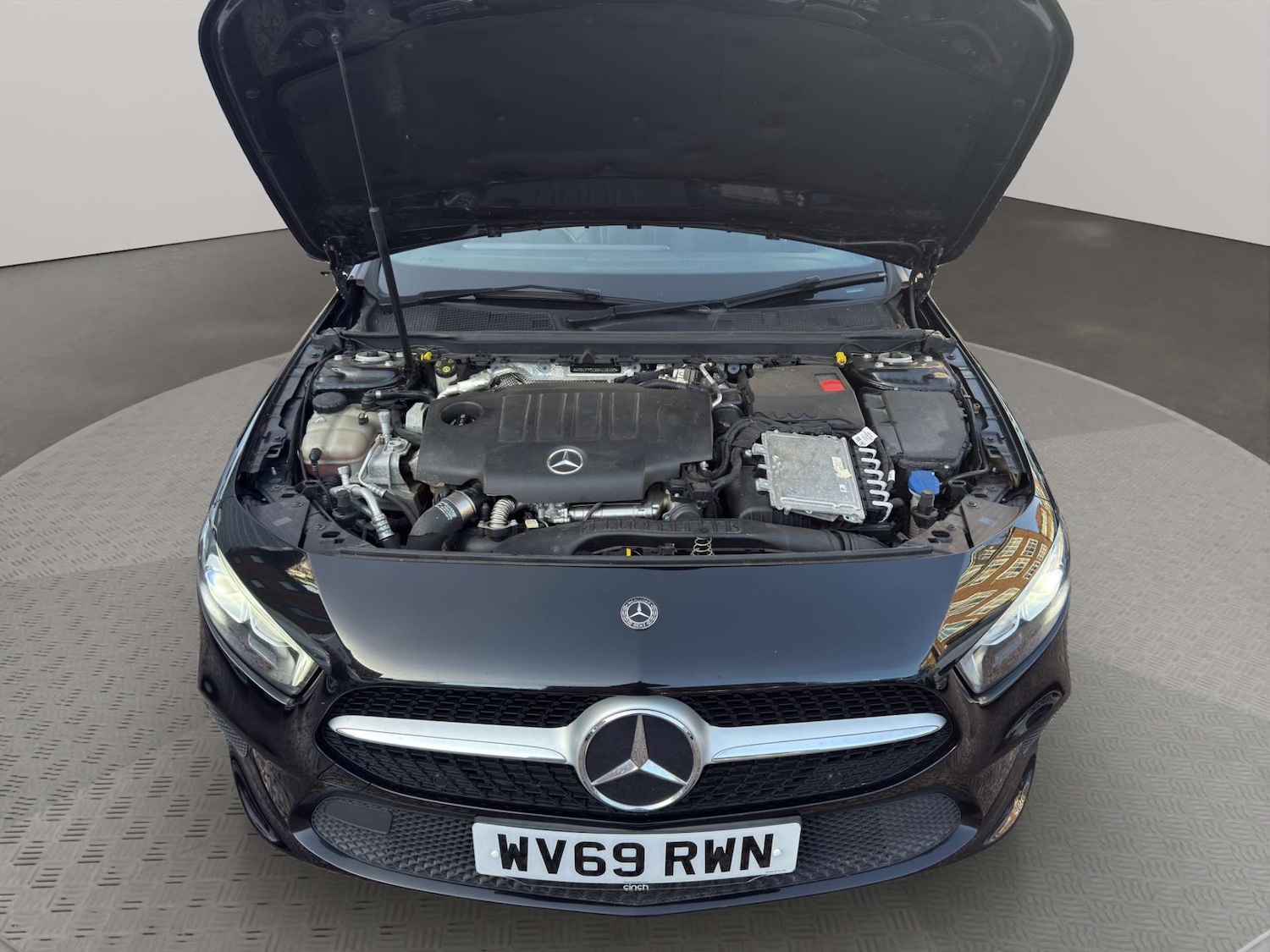 Used Mercedes-Benz A-Class 2019 for sale - 77594880: Photo 2