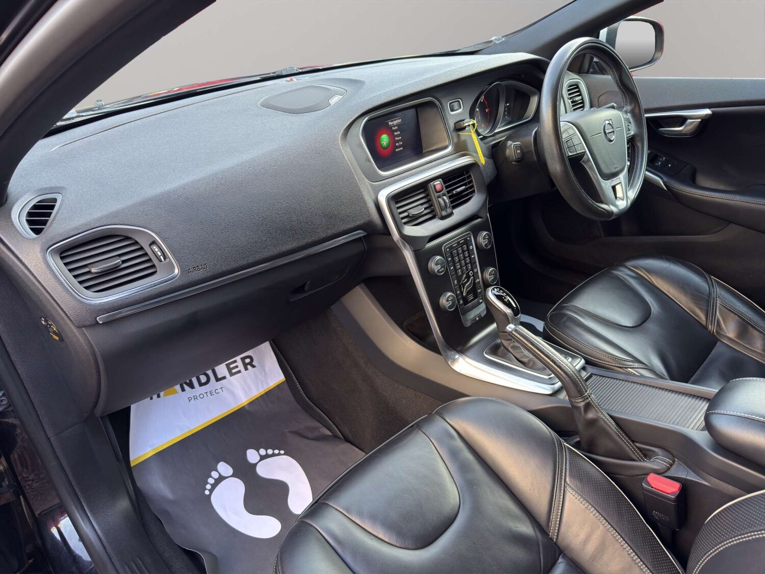 Used Volvo V40 2017 for sale - 77477809: Photo 16