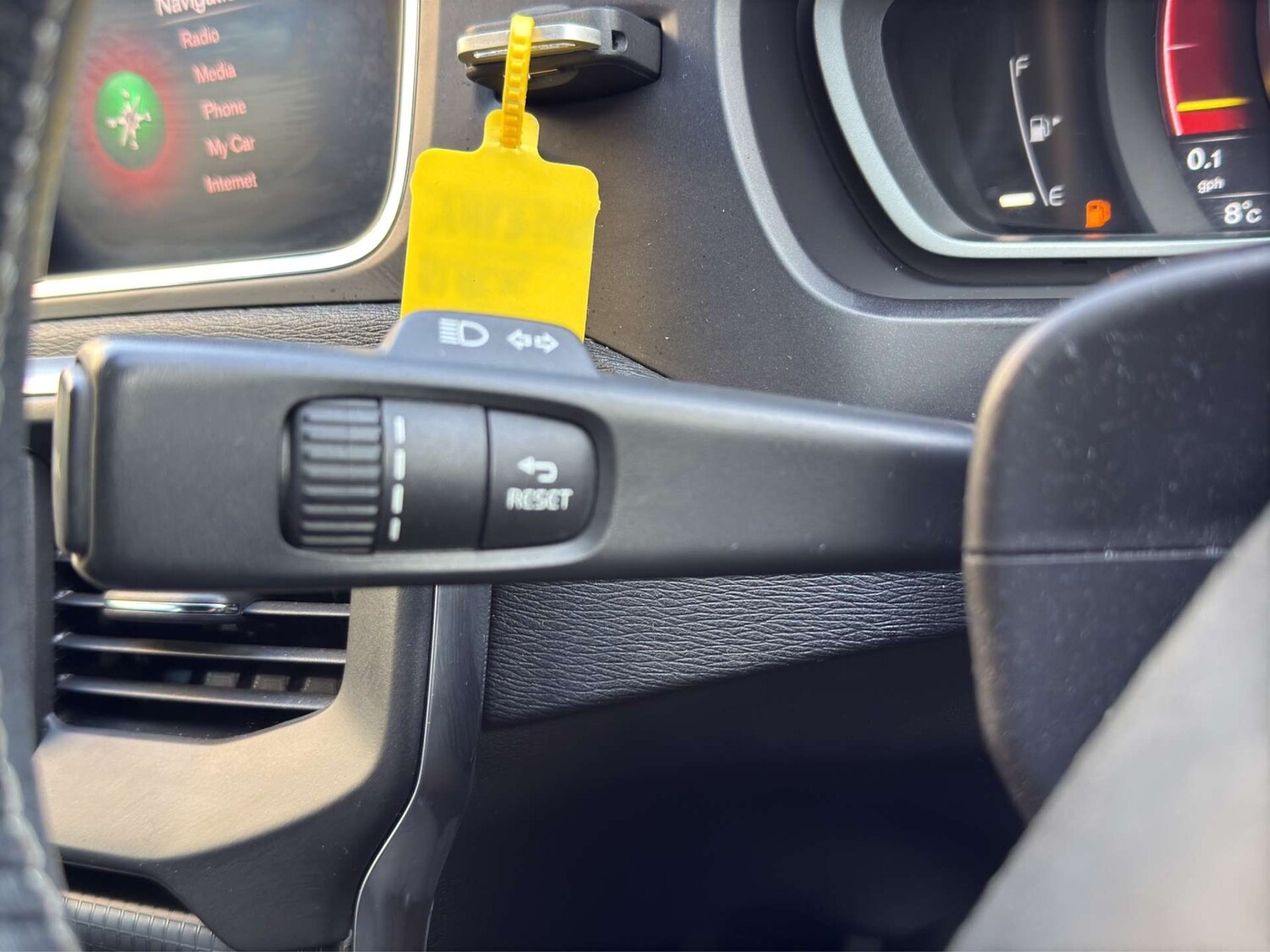 Used Volvo V40 2017 for sale - 77477809: Photo 32