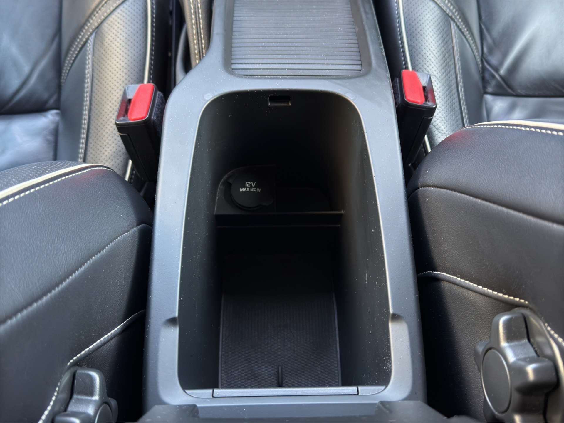 Used Volvo V40 2017 for sale - 77477809: Photo 38