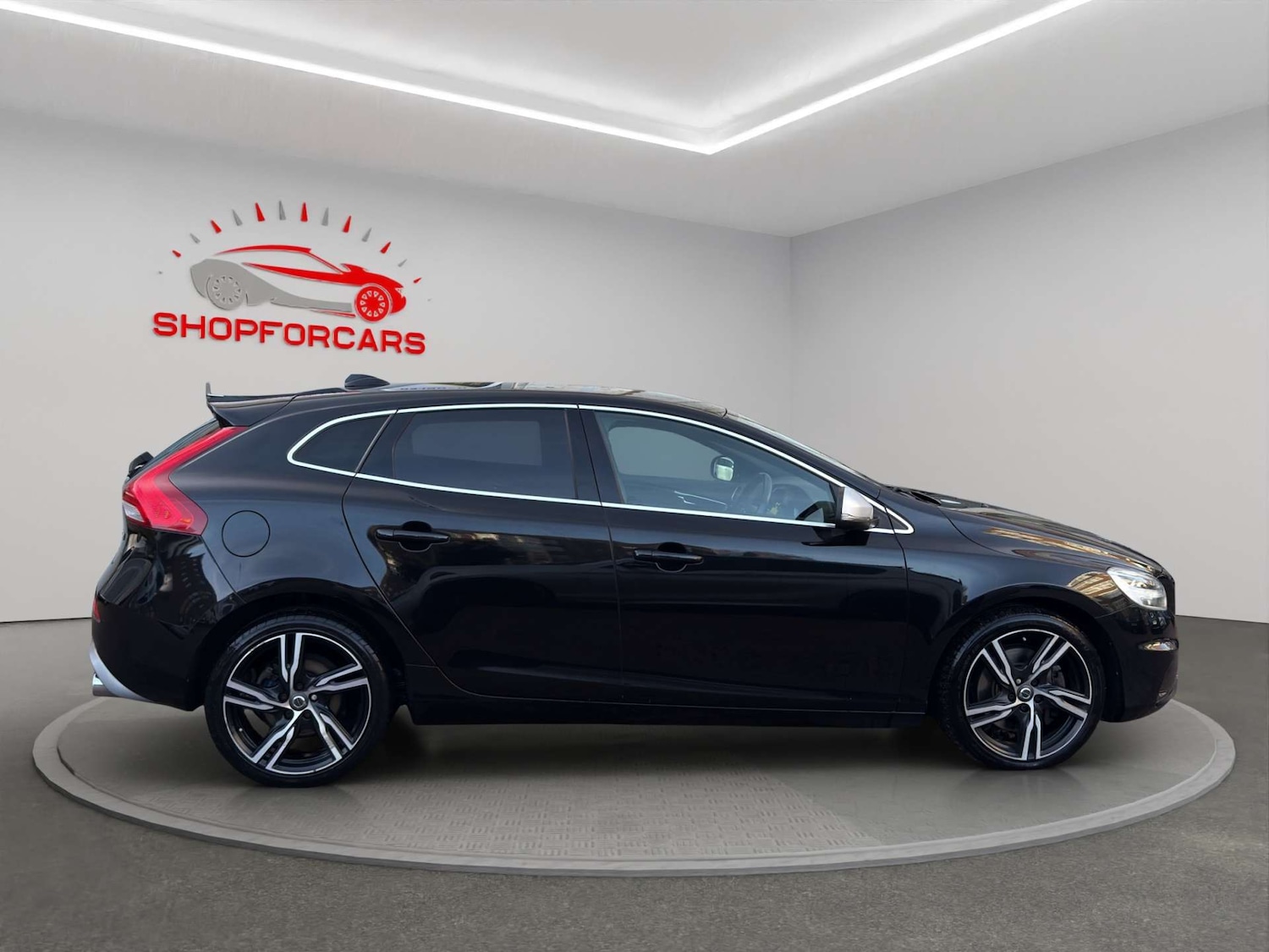 Used Volvo V40 2017 for sale - 77477809: Photo 4