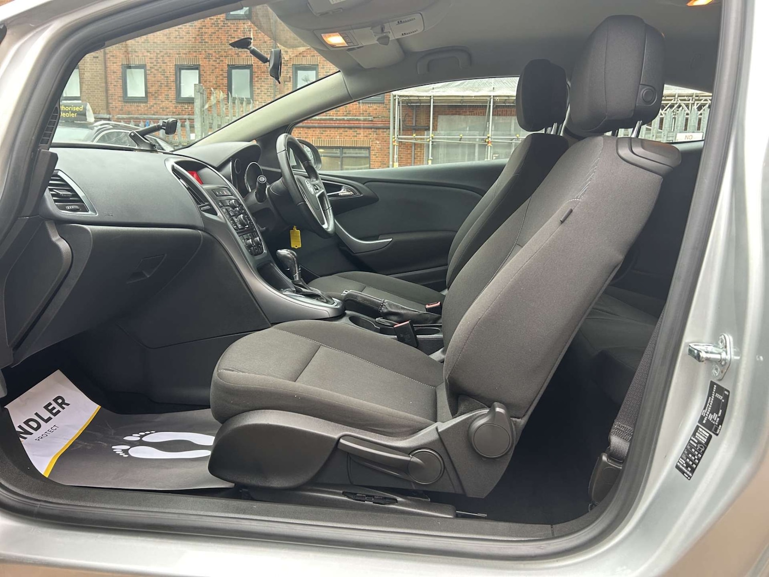 Used Vauxhall Astra 2012 for sale - 77877318: Photo 16