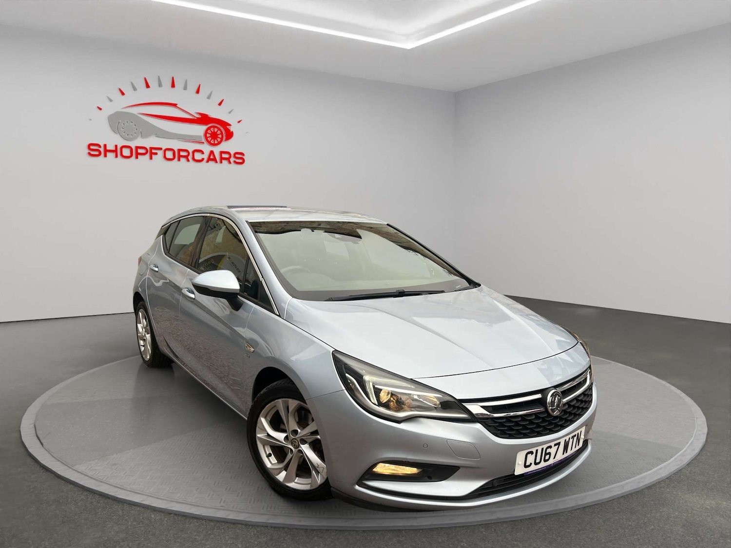 Used Vauxhall Astra 2017 for sale - 76830884: Photo 1