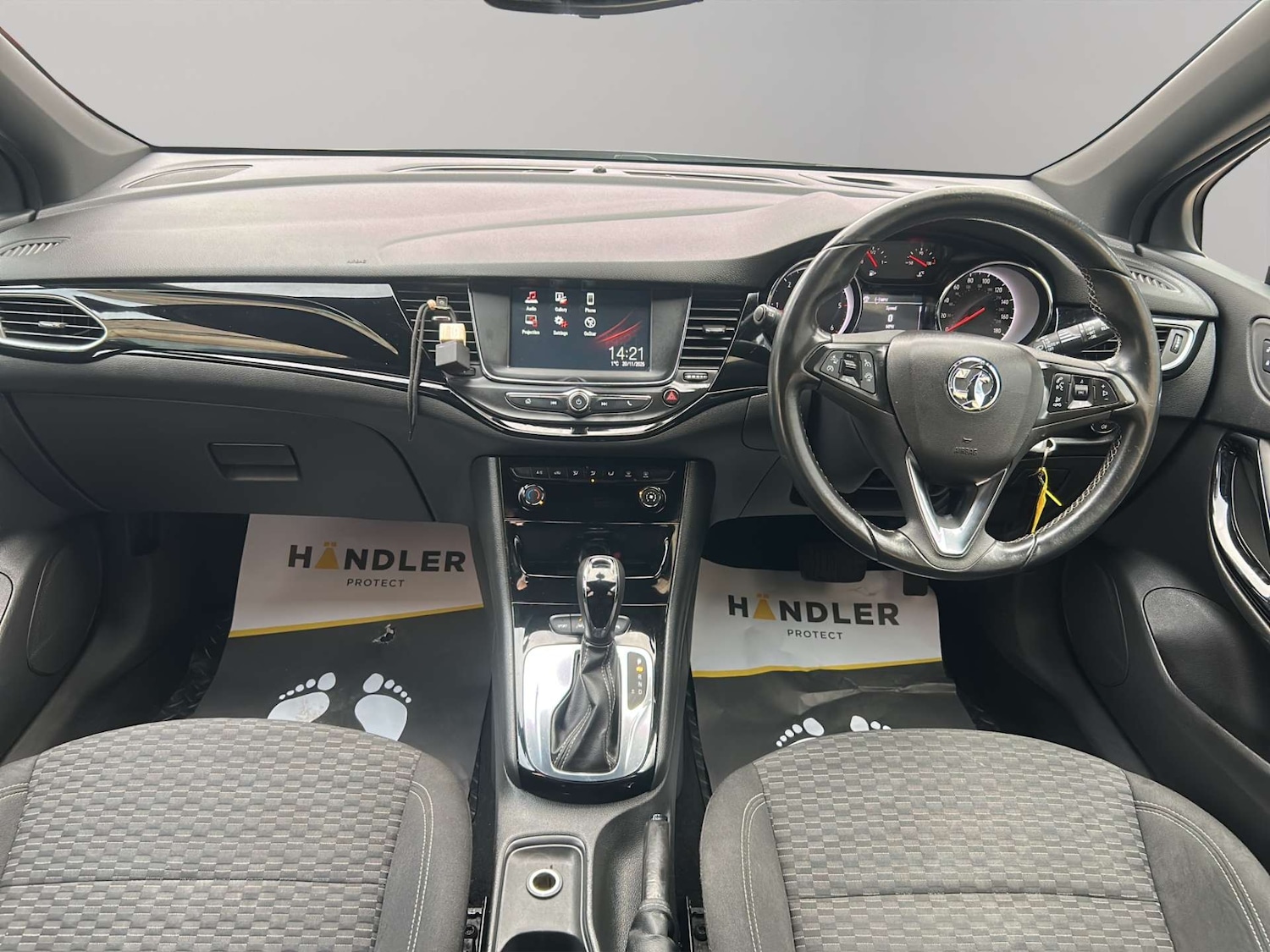 Used Vauxhall Astra 2017 for sale - 76830884: Photo 10