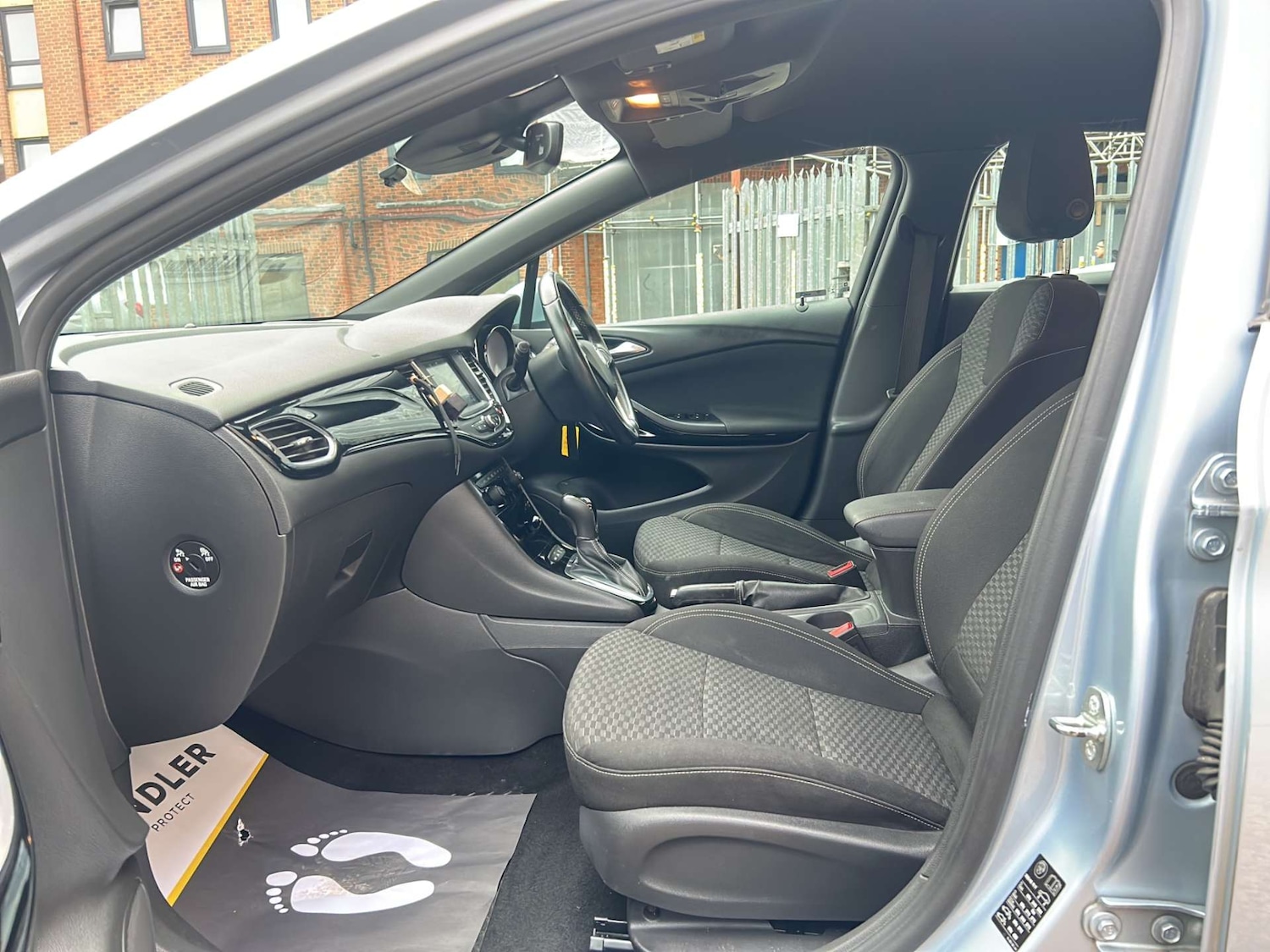 Used Vauxhall Astra 2017 for sale - 76830884: Photo 17