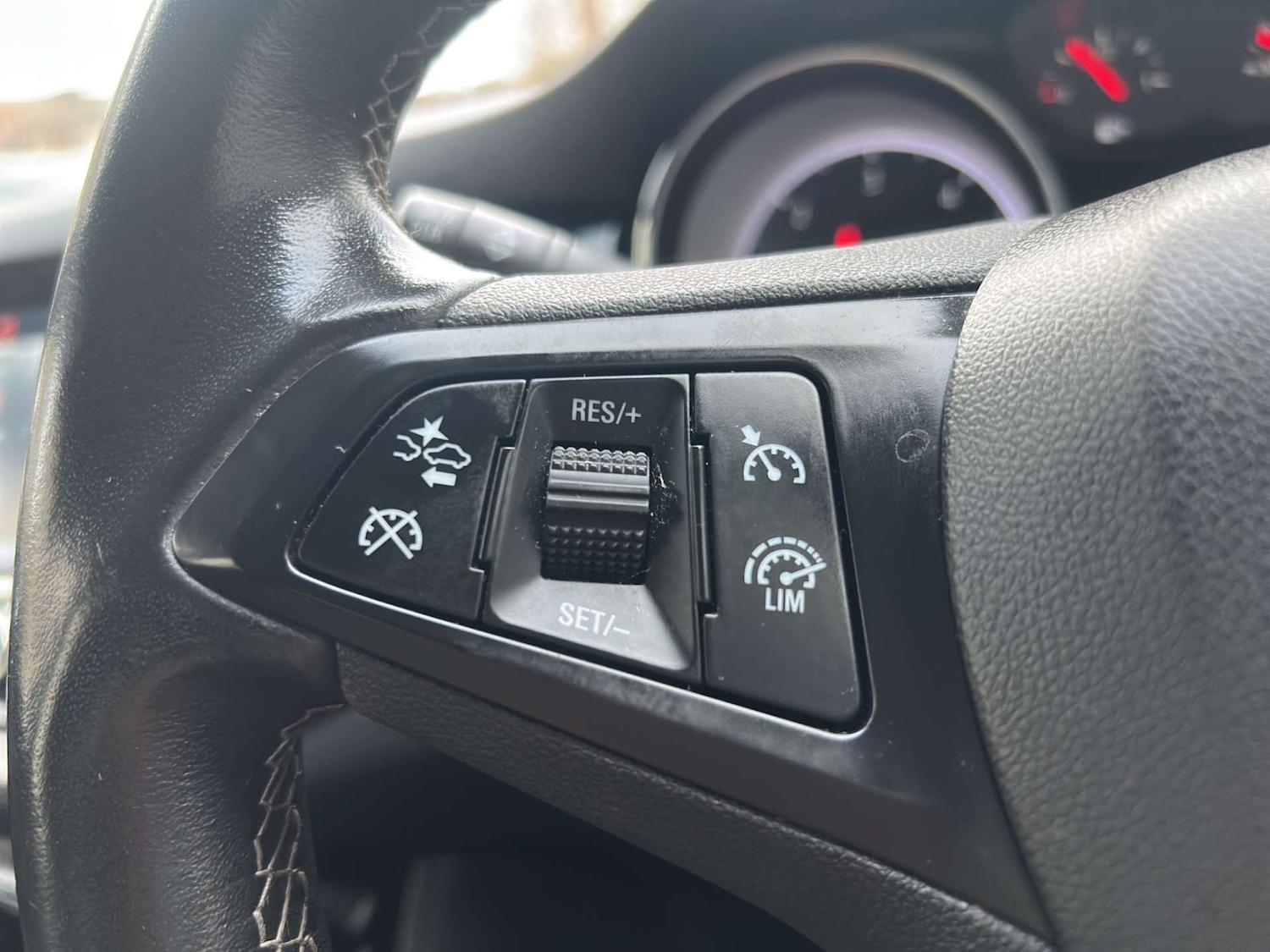 Used Vauxhall Astra 2017 for sale - 76830884: Photo 27