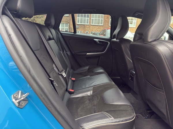 Used Volvo V60 2014 for sale - 76290968: Photo 16