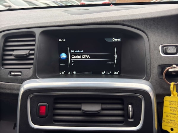 Used Volvo V60 2014 for sale - 76290968: Photo 25