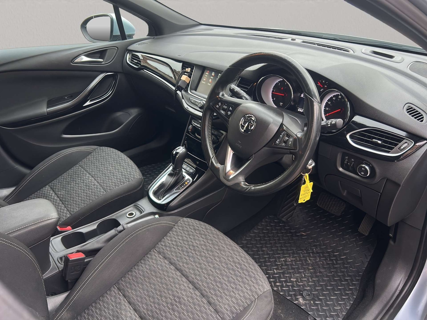 Used Vauxhall Astra 2017 for sale - 76642949: Photo 11