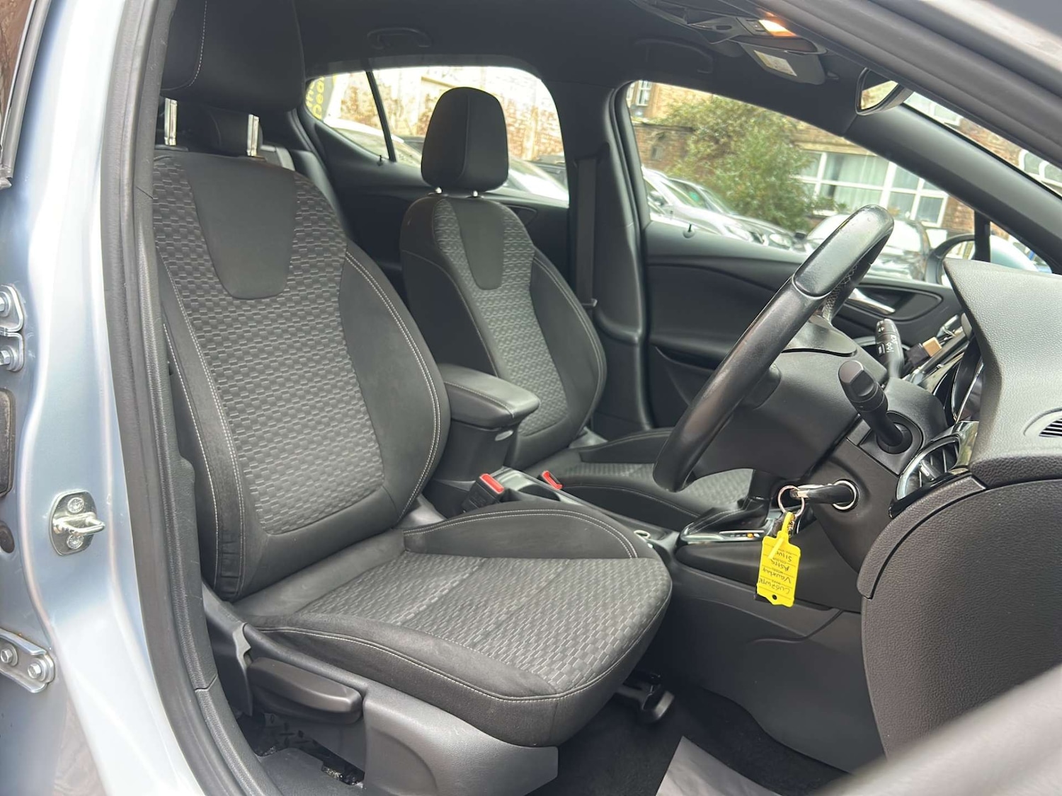 Used Vauxhall Astra 2017 for sale - 76642949: Photo 13