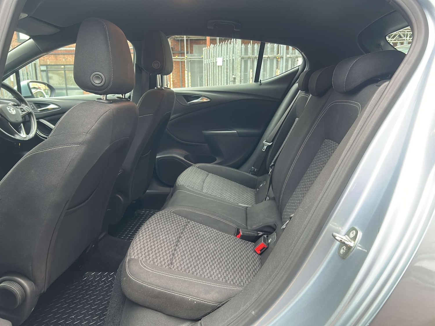 Used Vauxhall Astra 2017 for sale - 76642949: Photo 19