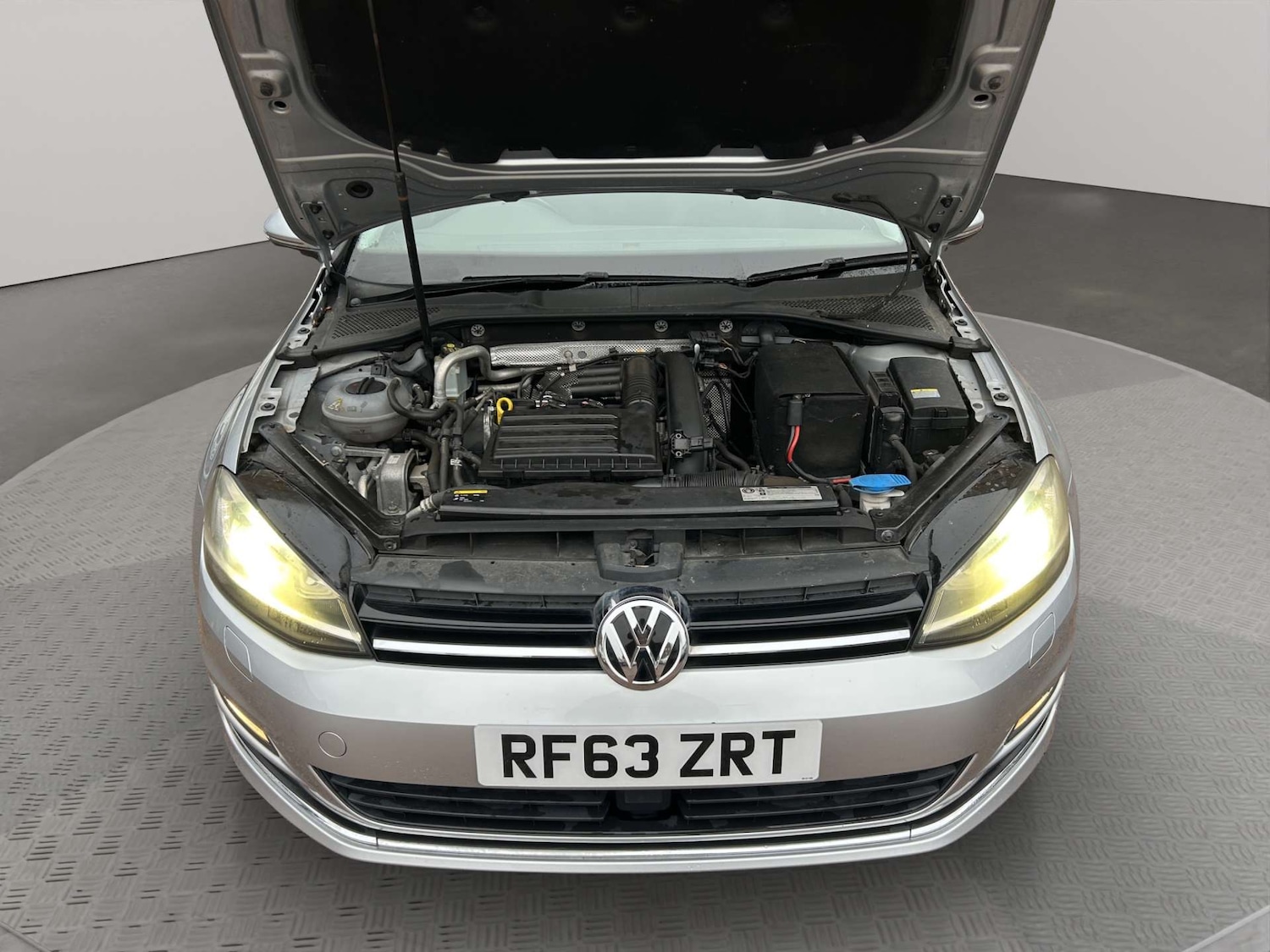 Used Volkswagen Golf 2024 for sale - 77247850: Photo 2