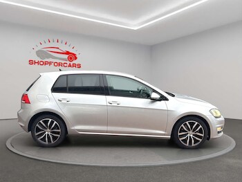 Used Volkswagen Golf 2024 for sale - 77247850: Photo