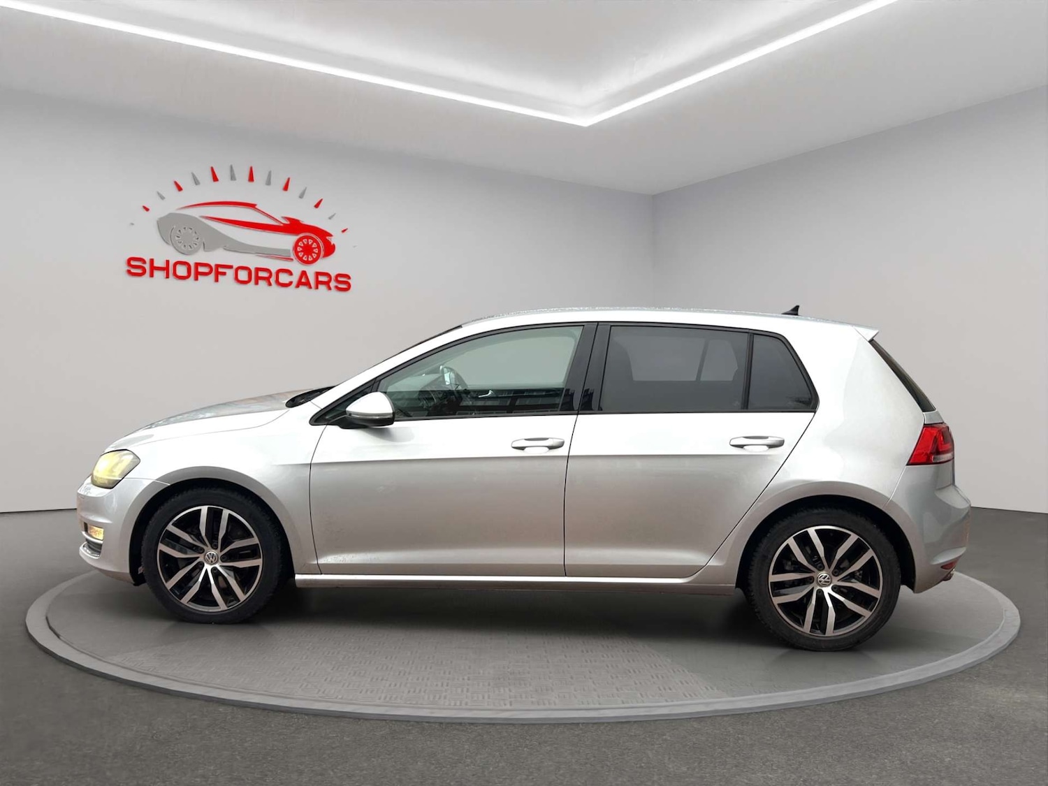 Used Volkswagen Golf 2024 for sale - 77247850: Photo 9