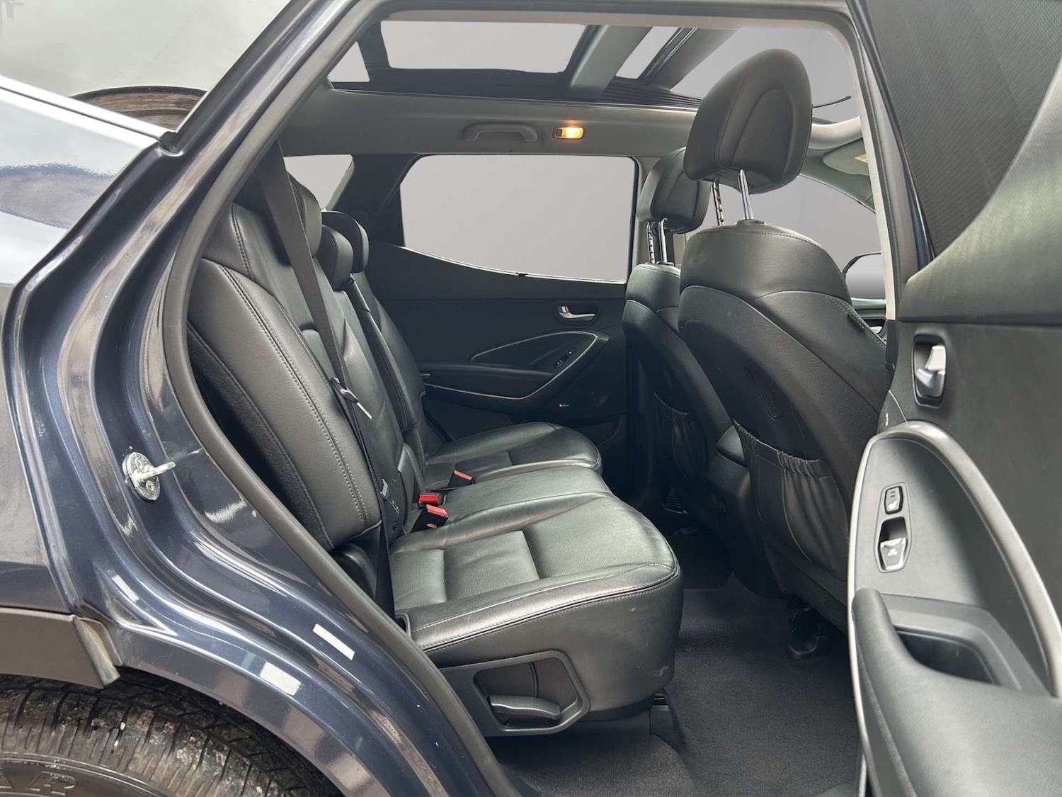 Used Hyundai Santa Fe 2017 for sale - 78124711: Photo 15