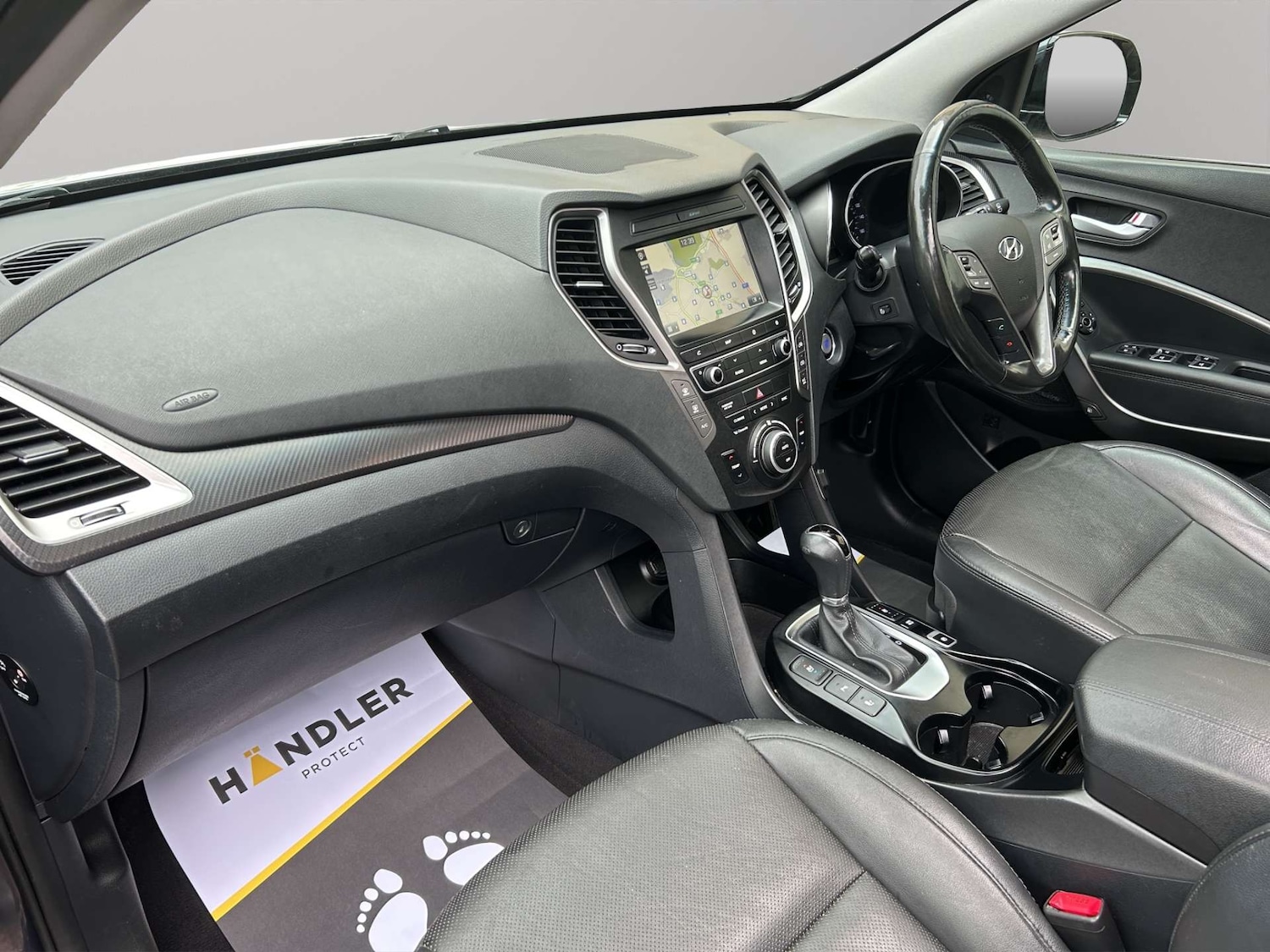 Used Hyundai Santa Fe 2017 for sale - 78124711: Photo 18