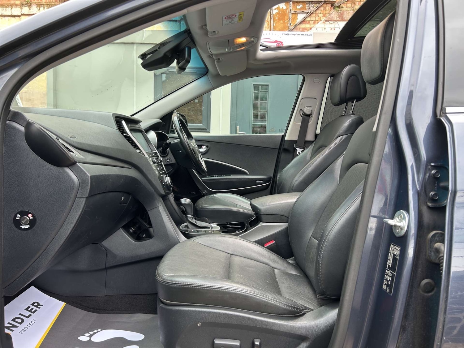 Used Hyundai Santa Fe 2017 for sale - 78124711: Photo 19